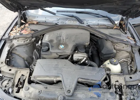 2016 BMW 320 Xi из США, поврежденный, VIN WBA8A3C53GK690248